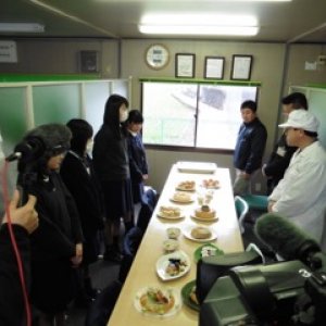 試食会を開催しました。